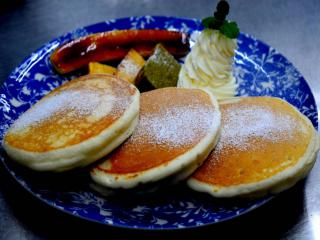 朝食はパンケーキをおどうぞ～♪
お好きなドリンクをご自由にどうぞ(^^♪ イメージ