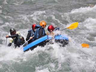 激流へチャレンジ！（練習をしながら川下りへＧＯ！！） イメージ