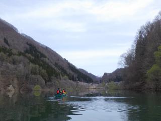 湖面に映る景色！ イメージ